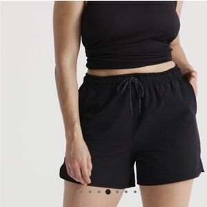 Allbirds Womens Black Size L Carbon Footprint 10.2 Lightweight Running Shorts
